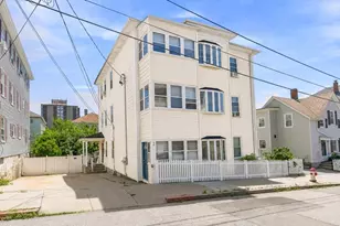 34 Everett St, Fall River, MA 02723 - Photo 2