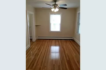 1186 Chestnut St #1186, Newton, MA 02464 - Photo 4