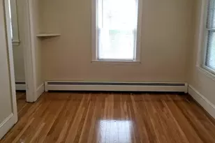 1186 Chestnut St, Newton, MA 02464 - Photo 4