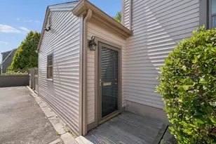 11 Prospect St, Dartmouth, MA 02748 - Photo 24