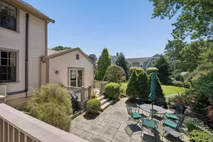 11 Prospect St, Dartmouth, MA 02748 - Photo 32
