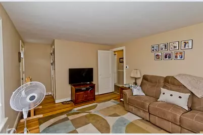 140 Winton Street, Springfield, MA 01108 - Photo 14