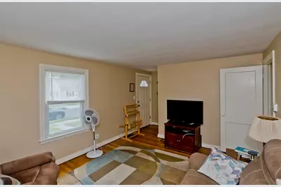 140 Winton Street, Springfield, MA 01108 - Photo 16