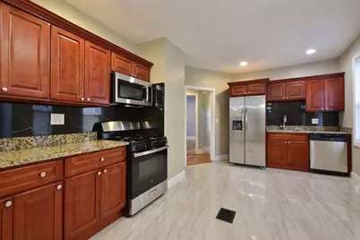 9 Nightingale St #2, Boston, MA 02124 - Photo 4