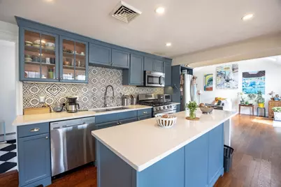 51 William St #2, Fairhaven, MA 02719 - Photo 14