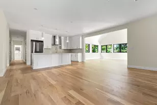 77 Farm St, Wakefield, MA 01880 - Photo 12