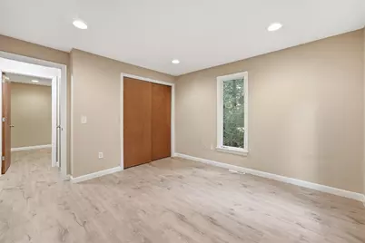 9 Flintlock Ln, Amherst, MA 01002 - Photo 20