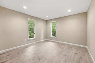 9 Flintlock Ln, Amherst, MA 01002 - Photo 18