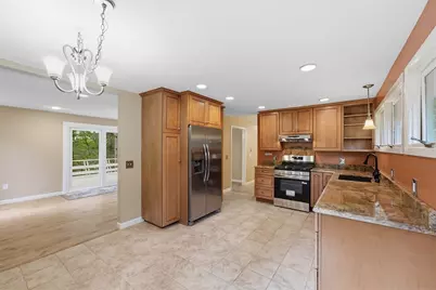 9 Flintlock Ln, Amherst, MA 01002 - Photo 12