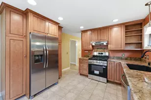 9 Flintlock Ln, Amherst, MA 01002 - Photo 16
