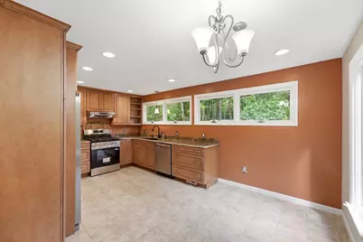 9 Flintlock Ln, Amherst, MA 01002 - Photo 8