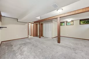 9 Flintlock Ln, Amherst, MA 01002 - Photo 28