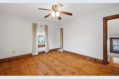 41 Cottage St, Amherst, MA 01002 - Photo 20