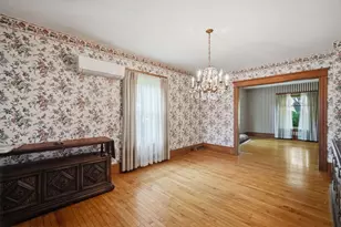 41 Cottage St, Amherst, MA 01002 - Photo 10