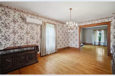 41 Cottage St, Amherst, MA 01002 - Photo 10