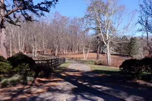 280 Chocolog, Uxbridge, MA 01569 - Photo 2