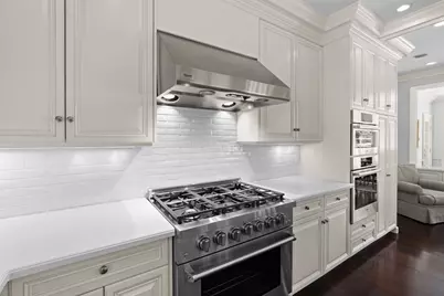 26 Longmeadow Drive, Westwood, MA 02090 - Photo 8