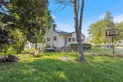 32 Hillcrest Rd, Dracut, MA 01826 - Photo 20