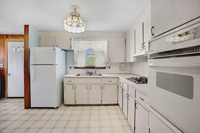 111 Crestfield Dr, Brockton, MA 02302 - Photo 14