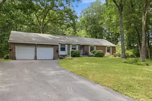 81 Warren Rd, Townsend, MA 01469 - Photo 2