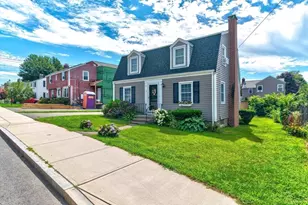 873 E Squantum St, Quincy, MA 02171 - Photo 2