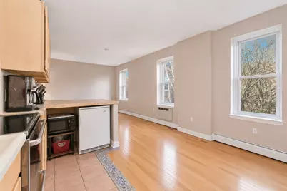 32 Fleet St #7, Boston, MA 02113 - Photo 8