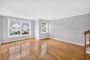 5 Chandler Ct, Hudson, NH 03051 - Photo 1