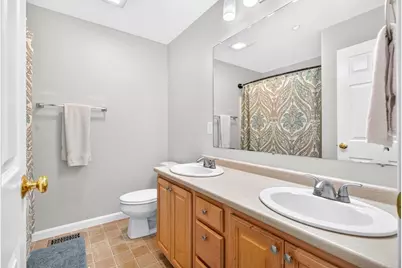 5 Chandler Ct #A, Hudson, NH 03051 - Photo 4