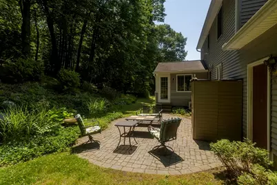 10 Scott Hollow, Holyoke, MA 01040 - Photo 6