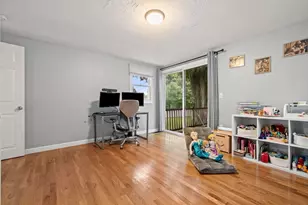 62 Tennyson St, Worcester, MA 01610 - Photo 10