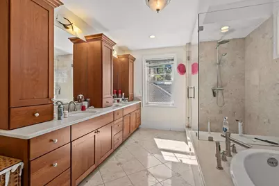 37-39 Beaconsfield Road, Brookline, MA 02445 - Photo 14