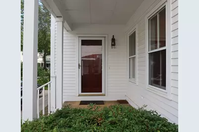19 S Commons #B, Lincoln, MA 01773 - Photo 2