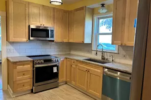 23 Webber St, Lowell, MA 01851 - Photo 6
