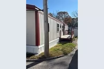 557 Southwest Cutoff #17, Worcester, MA 01607 - Photo 4