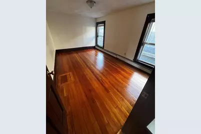 7 Sewall St #3, Marblehead, MA 01945 - Photo 6