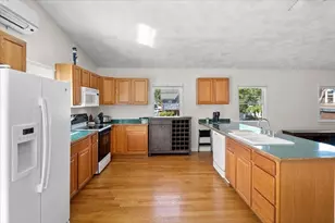 146 Dana Ave, Boston, MA 02136 - Photo 8