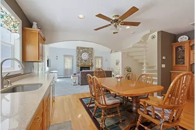 650 Crane Ave S, Taunton, MA 02780 - Photo 12