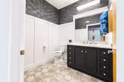691 Fall River Avenue, Seekonk, MA 02771 - Photo 10