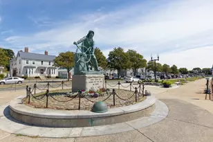 9 Friend St, Gloucester, MA 01930 - Photo 14