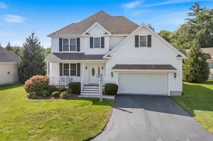 17 Stone Castle Dr, Methuen, MA 01844 - Photo 2