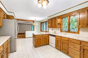 120 Green Tree Ln, Somers, CT 06071 - Photo 10