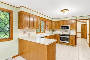 120 Green Tree Ln, Somers, CT 06071 - Photo 4