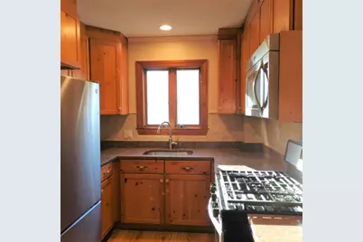 8 Jackson #2, Beverly, MA 01915 - Photo 4