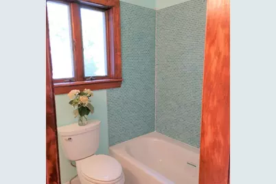 8 Jackson #2, Beverly, MA 01915 - Photo 10