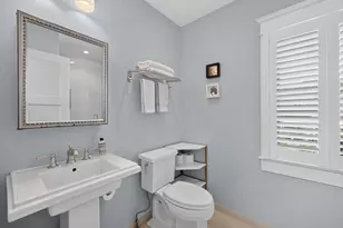 32 Bradford St, Provincetown, MA 02657 - Photo 24