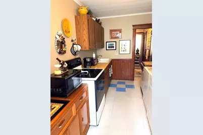 10 Eddy St, Webster, MA 01570 - Photo 4
