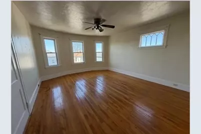 49 Perry Ave #2, Worcester, MA 01610 - Photo 4