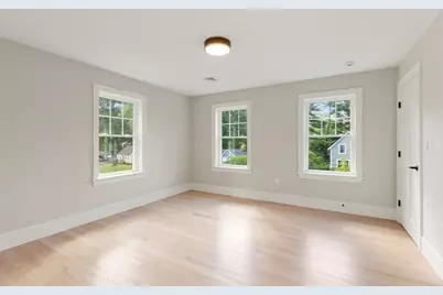 Six Lane Avenue, Bedford, MA 01730 - Photo 20