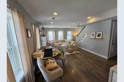 810 E 3rd St #2, Boston, MA 02127 - Photo 2