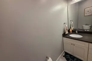 810 E 3rd St, Boston, MA 02127 - Photo 10